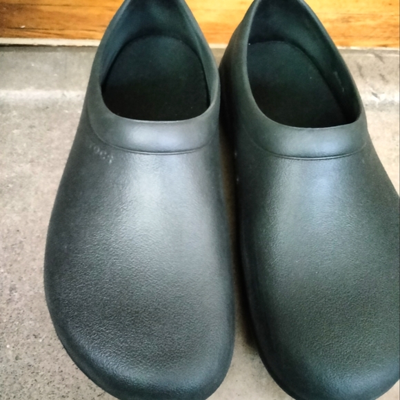 CROCS Shoes - Unisex Crocs
